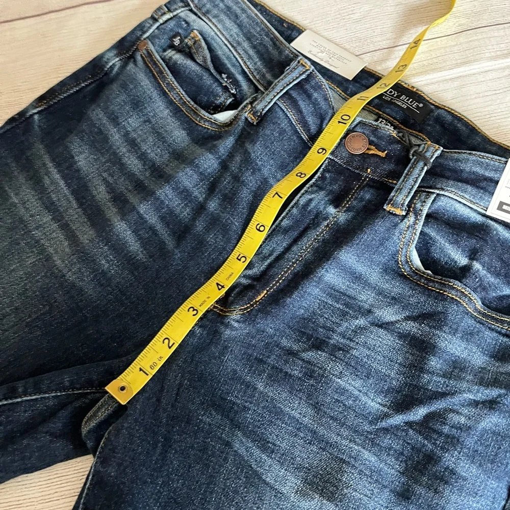 Judy Blue mid rise Skinny fit NWT jeans sz 13/31